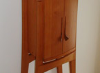 Non-Smoking Cabinet (closed)